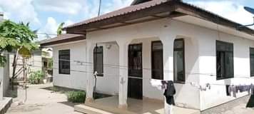 A picture of NYUMBA INAUZWA