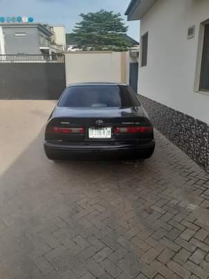 A picture of Toyota Camry 2000 TINY LIGHT