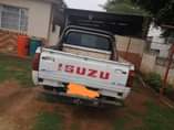 A picture of Isuzu kb 280 body parts