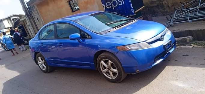 A picture of Sharp clean registered Honda civic 2007 model