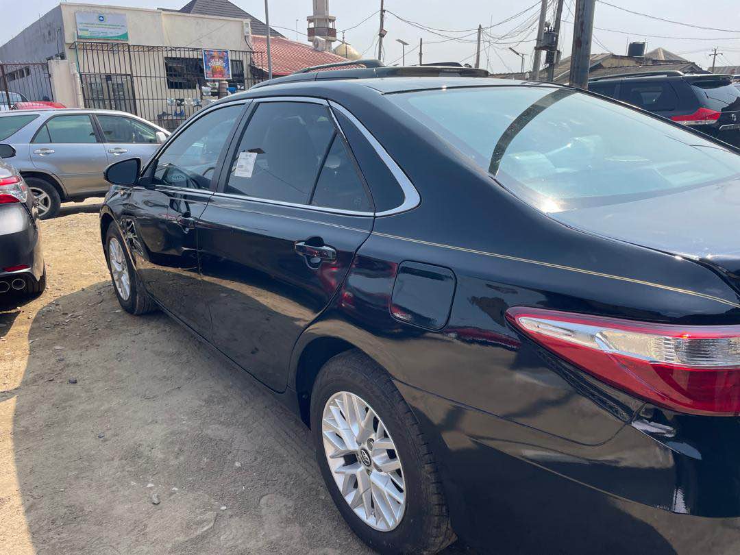 A picture of 2017 Toyota camry