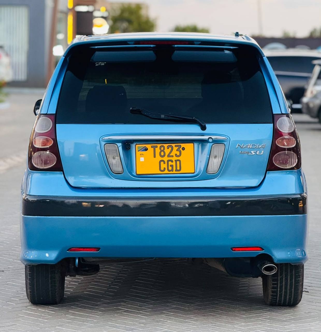 A picture of TOYOTA NADIA