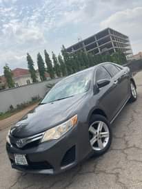 A picture of Belgium Escape Extremely sharp Belgium standard Camry 2013 on belt