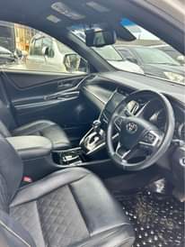 A picture of Toyota Harrier