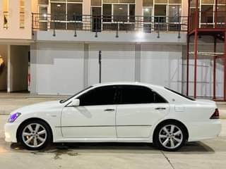 A picture of TOYOTA CROWN ATHLETE