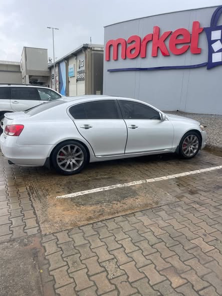 A picture of Lexus GS350