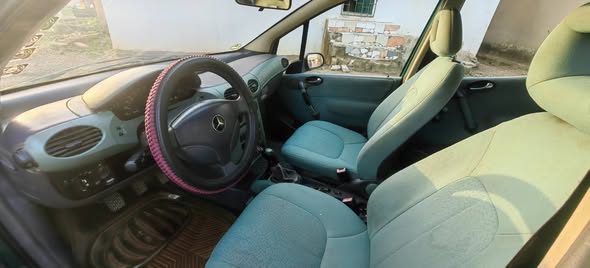 A picture of A very ckean and sound Benz A160 manual