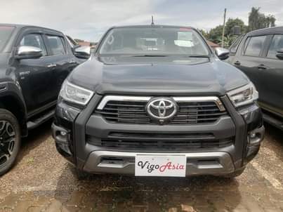 used toyota hilux