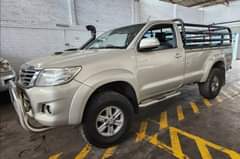 used toyota hilux