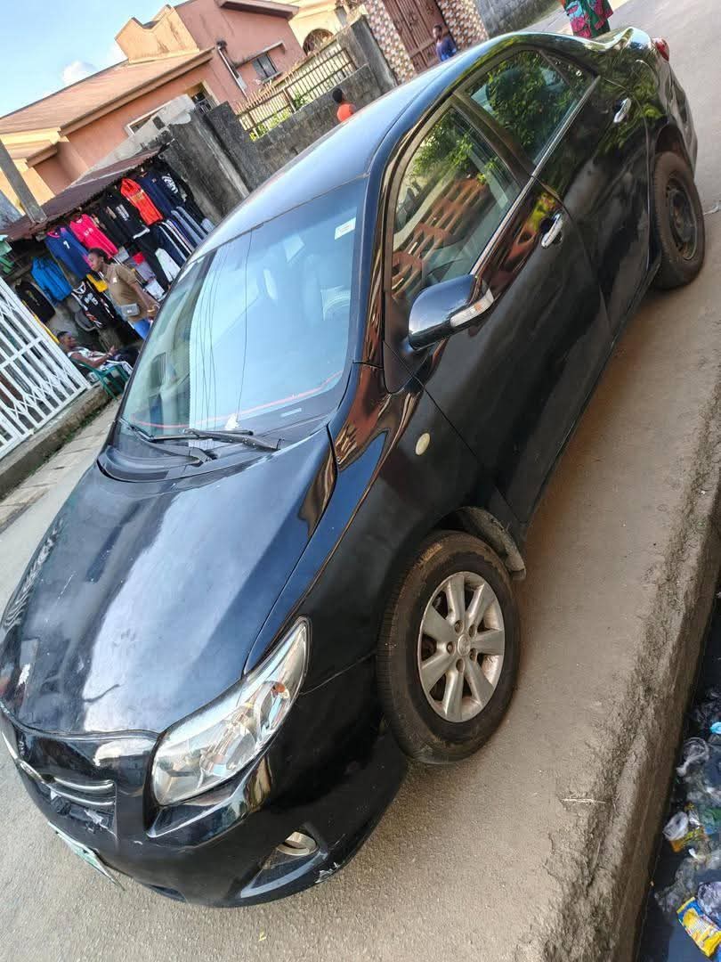 A picture of 2010 Toyota corolla