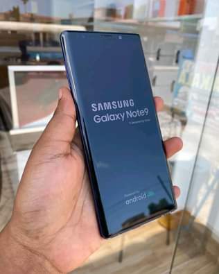 A picture of Galaxy Note9 0744852178