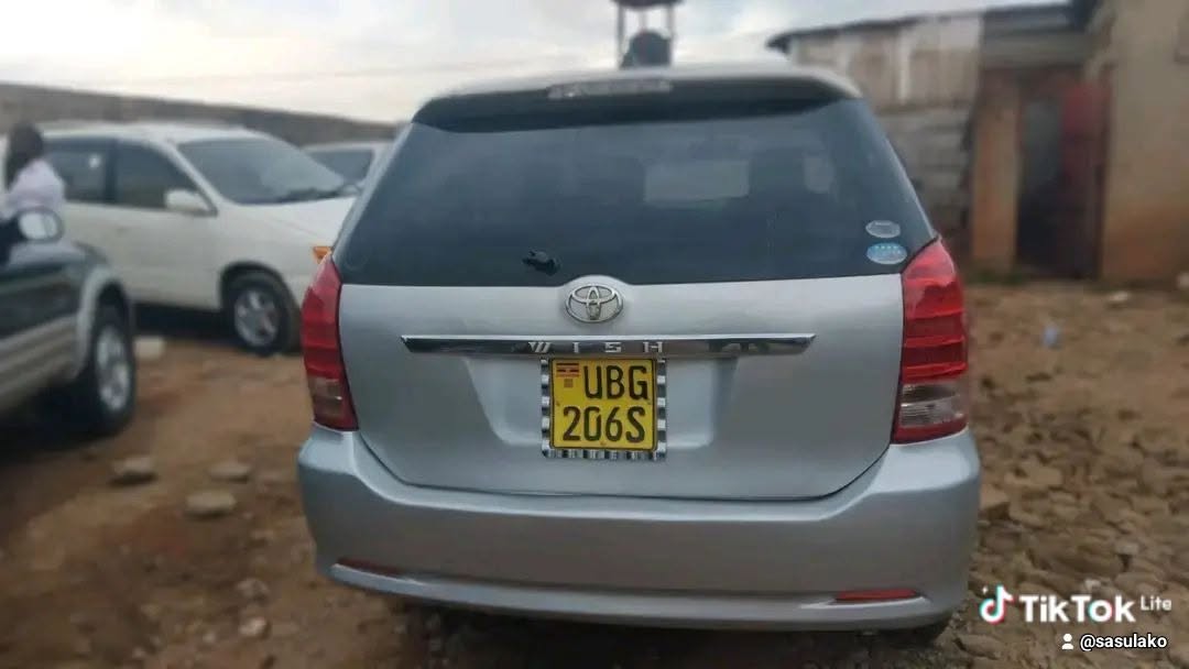 A picture of Toyota wish2007 model