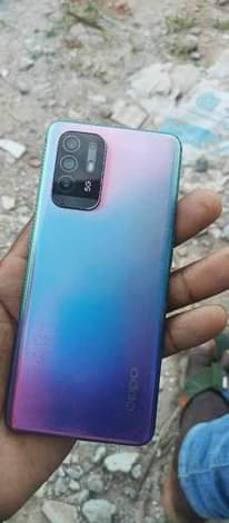 A picture of oppo reno 5z 5g