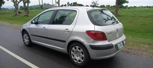 A picture of Peugeot 307 2005 model manual Transmission 4 sale Bought Direct