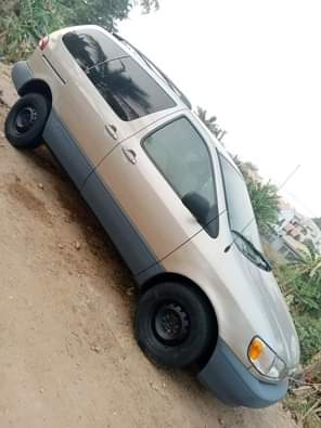 A picture of Toyota Sienna 2001 model Tokumbo Standard Everything working perfectly fine
