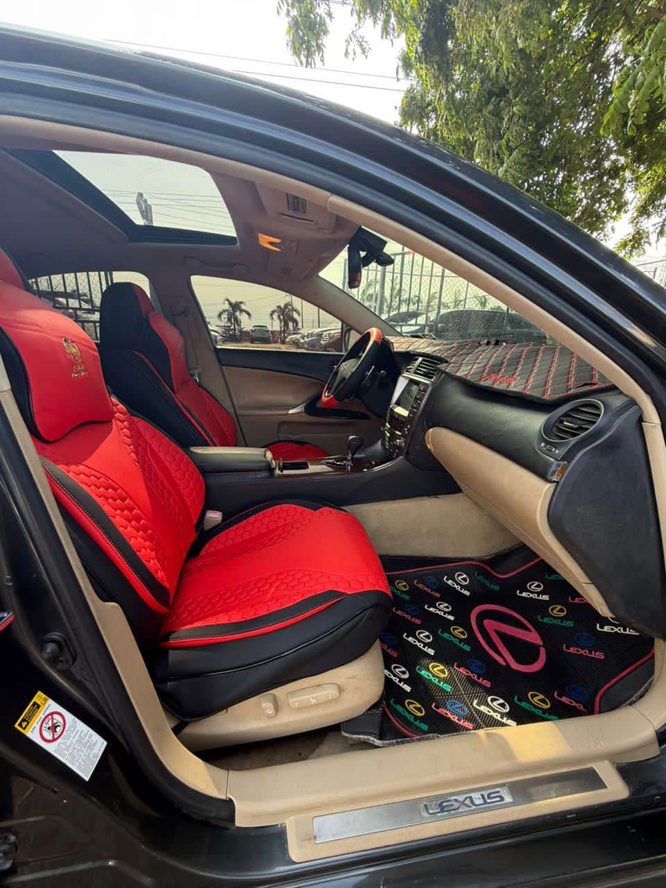A picture of Lexus IS 350 2007 model