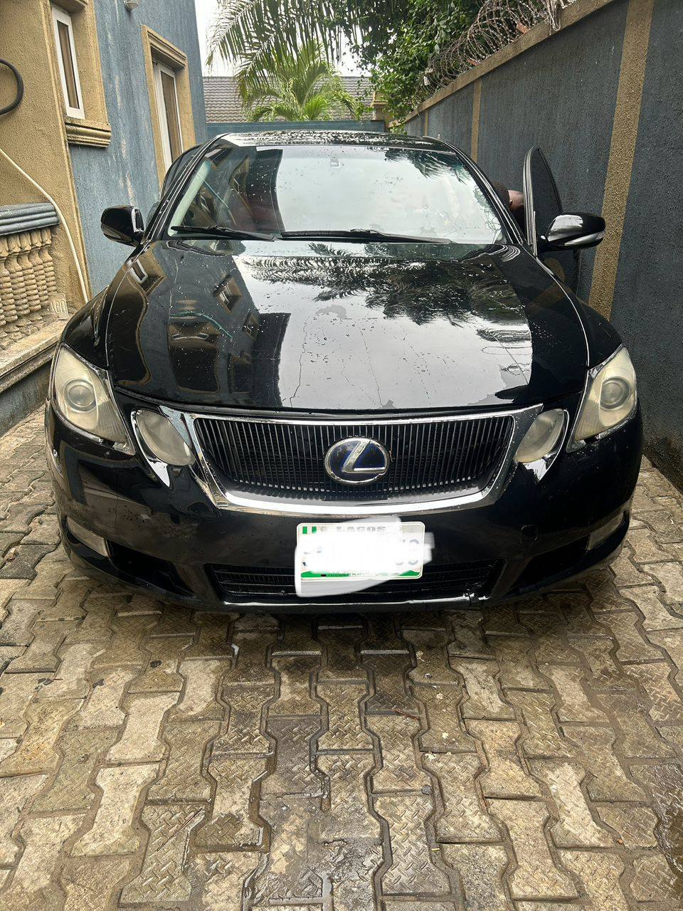 A picture of Lexus Gx350