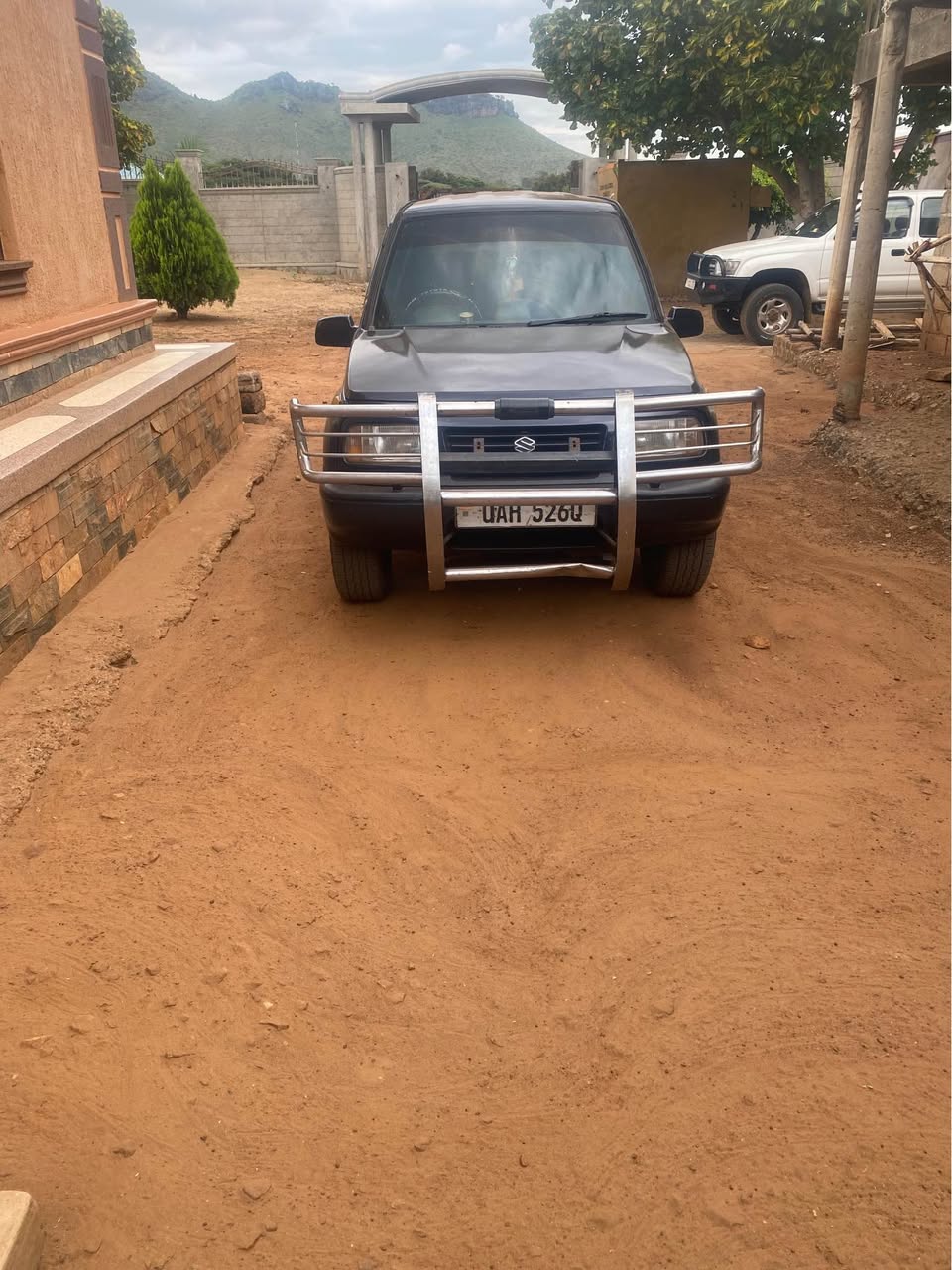 A picture of Suzuki Escudo
