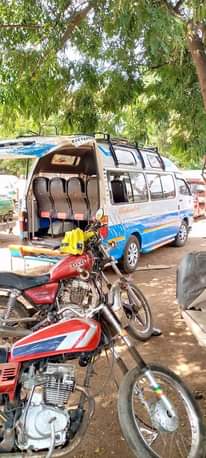 A picture of Hiace 2rz imetunzwa vizuri ipo Tanga Bei mil 20 maongezi