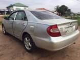 A picture of 2004 o4 Toyota Camry
