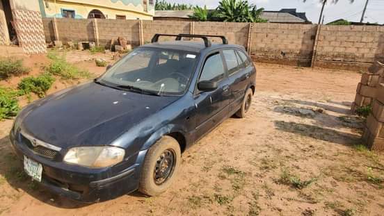 A picture of 1999 Mazda Gjj Fjj