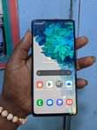 A picture of Samsung s20