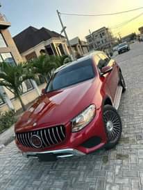 A picture of 2016 MERCEDES BENZ MERCEDES BENZ MERCEDES BENZ GLC300