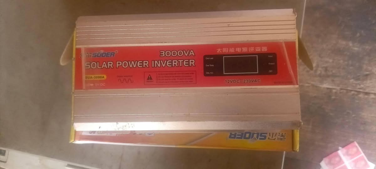 A picture of Suoer solar inverter