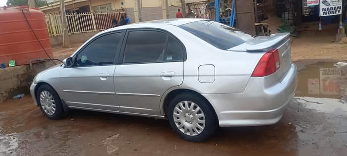A picture of 05 civic automatic Untampered engine and gear Ac working 1