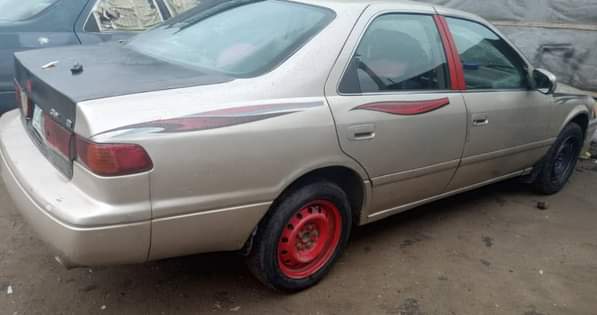 A picture of 01 Camry tiny light Sound engine Smooth gear AC is