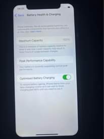 A picture of Iphone X 256 GB BH 100 for sale for Tshs