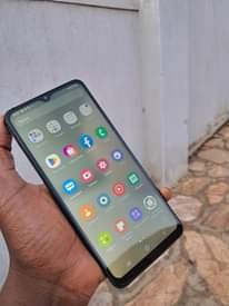 A picture of Samsung a12