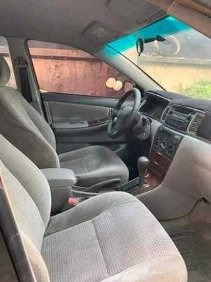 A picture of 2006 model Toyota