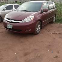 A picture of Toyota Sienna 2007 Model Used like new Engine 100 AC