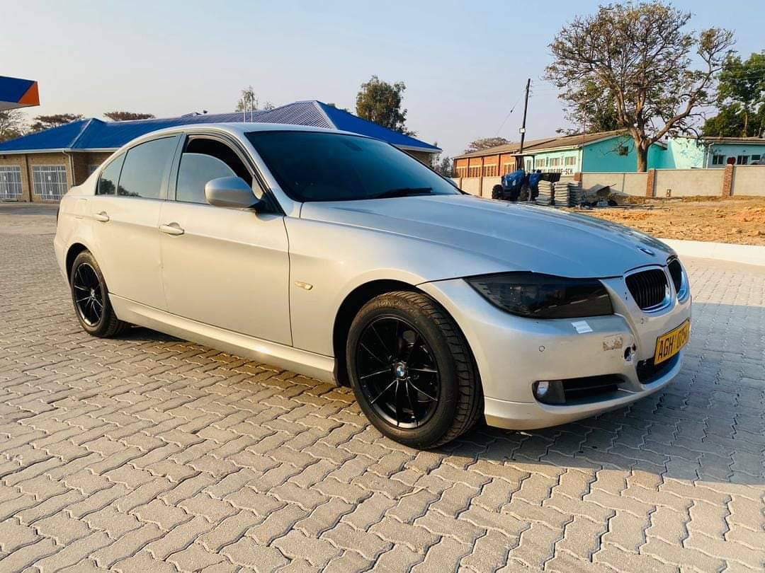 classifieds/cars bmw