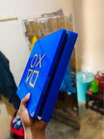 A picture of PlayStation 4 slim