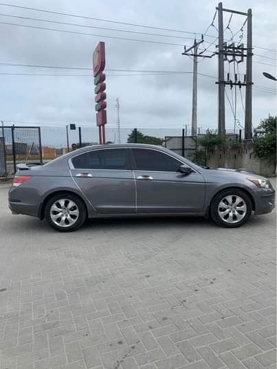 A picture of Honda accord 2009 model
