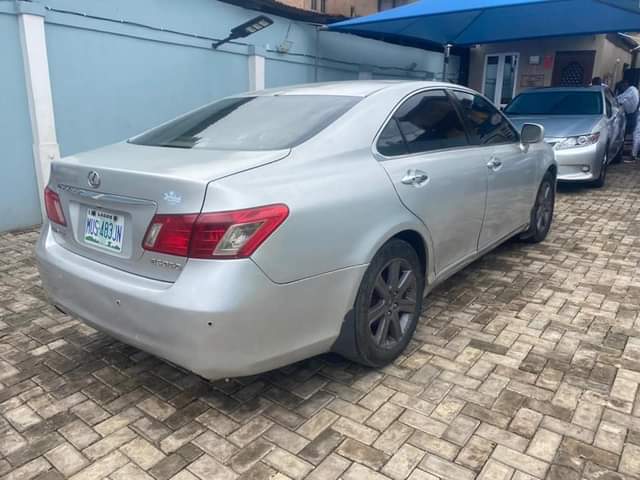 A picture of DEALER MARKET 2008 Es350 Engine gear ac untouched Legs okay