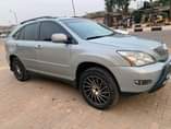 A picture of Lexus Rx350 2005 model
