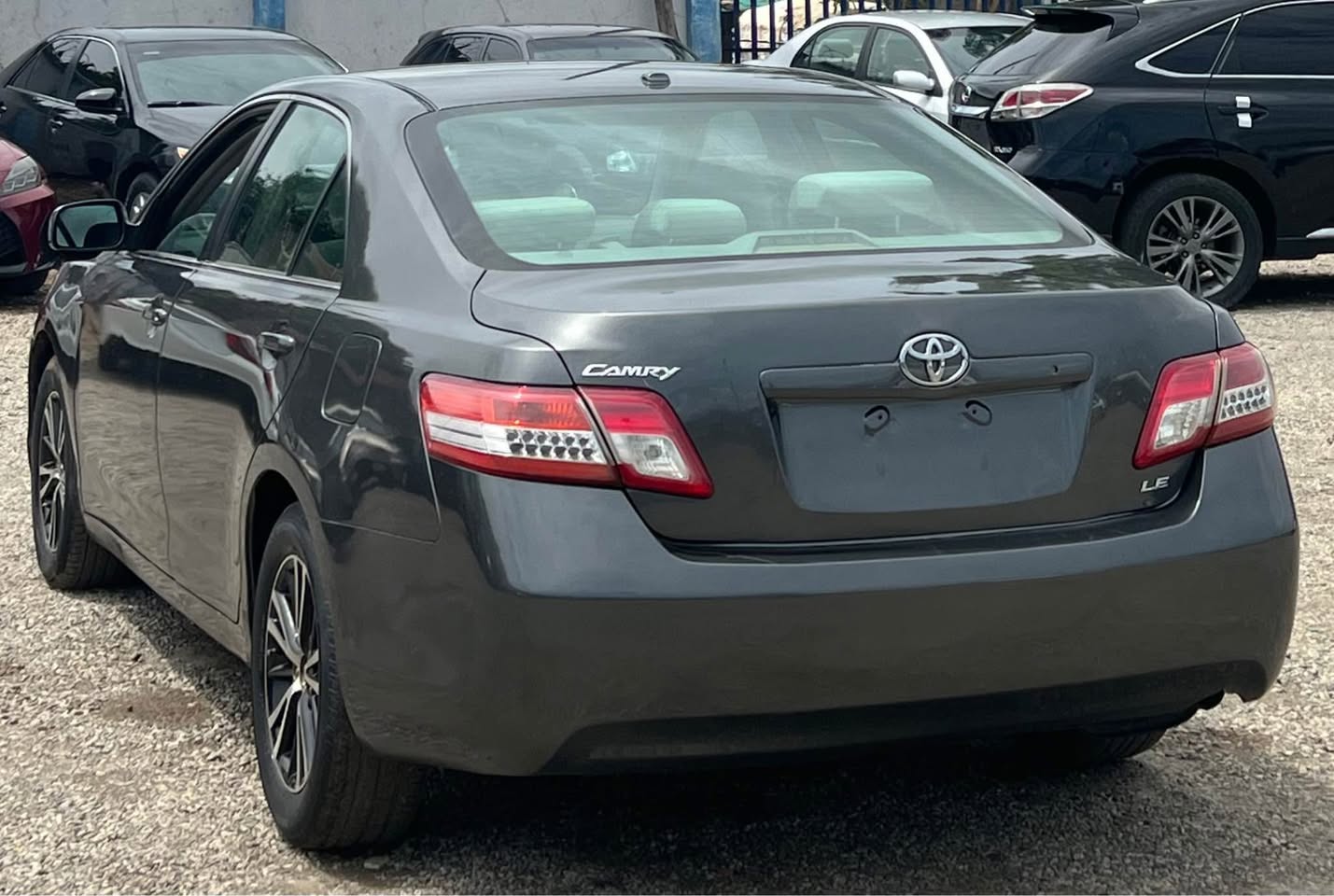 A picture of TOYOTA CAMRY 2010