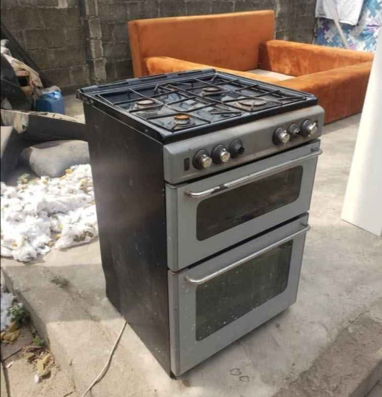 A picture of 4 Burners Gas Cooker and Oven