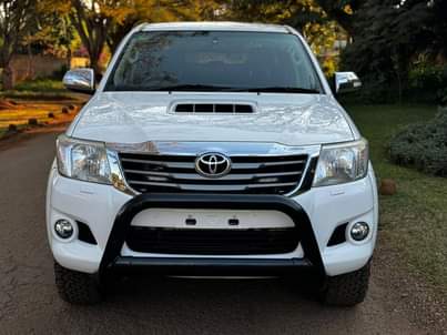 used toyota hilux