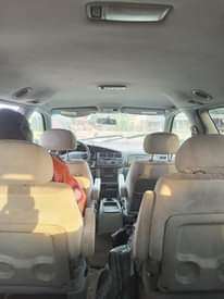 A picture of Toyota Sienna 99 model