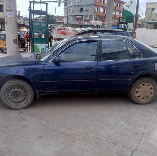 A picture of Toyota Camry 1996 register V6