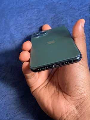 A picture of I phone 11 pro