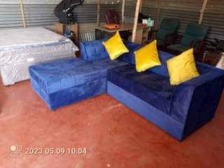 classifieds/furniture sofas