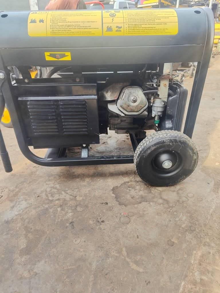 A picture of Used FPG 8800E2 firman generator