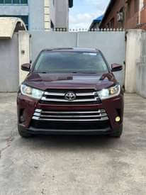 A picture of 2015 Toyota 2015 Toyota highlander le Toyota highlander