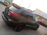 A picture of TOYOTA Siena 2005