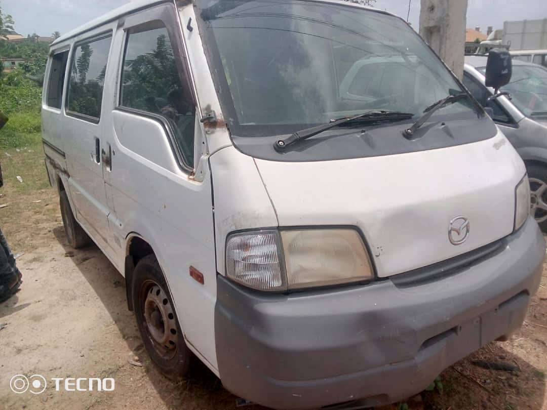 A picture of Bongo bus toks
